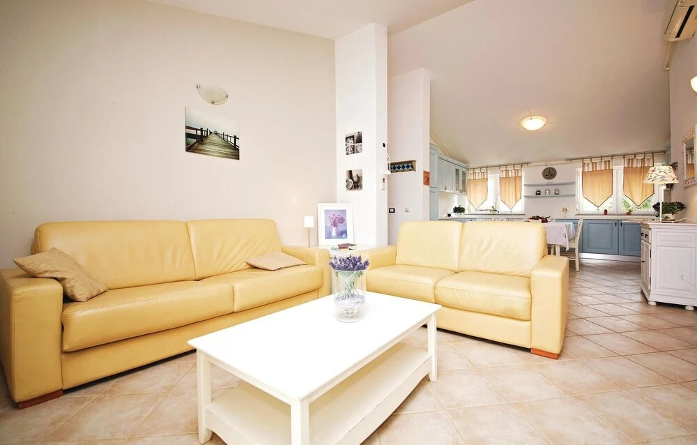 Stunning Apartment in Pula With Outdoor Swimming Pool, Wifi and 2 Bedrooms