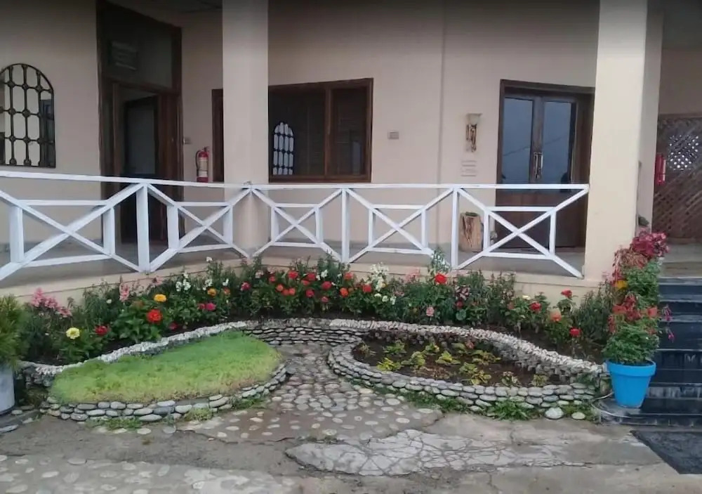 Lalazar Hotel