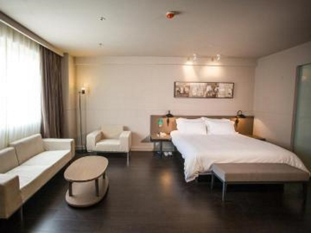Jinjiang Inn Select Fuding Railway Station