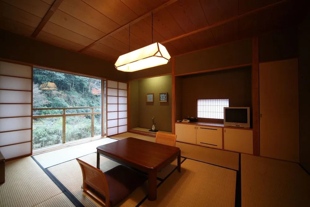 Ureshino Onsen Taishouya Shiibasanso