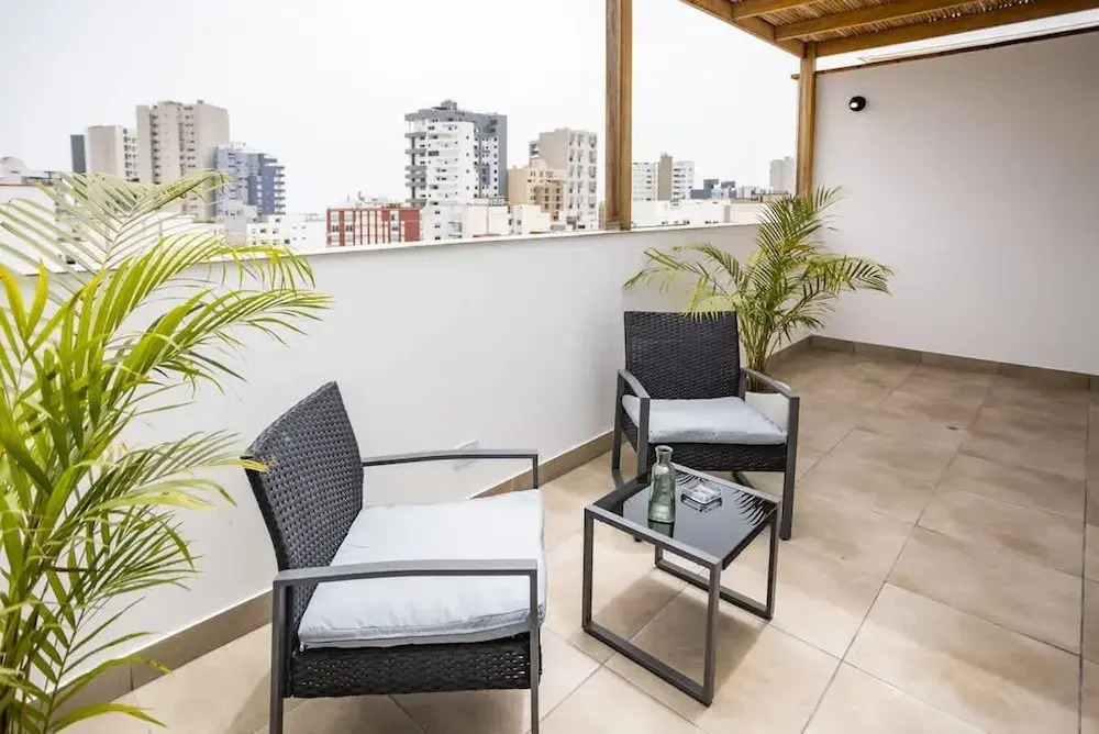 Great 3BR Duplex with Terrace in Miraflores