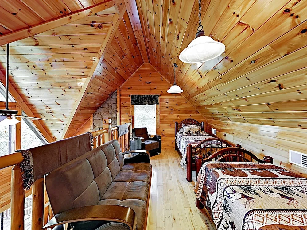 1268 Sevierville - 4 Br Cabin