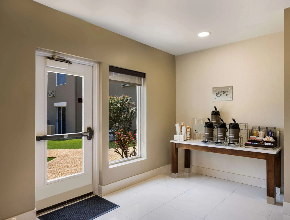 MainStay Suites Savannah Midtown