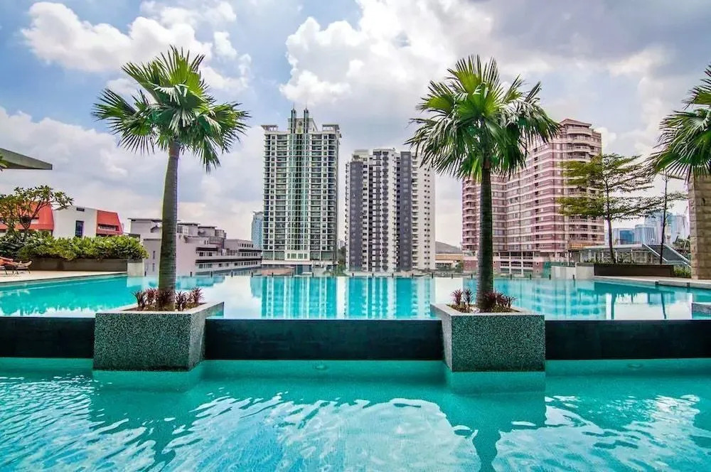 Star Suites At Swiss Garden Residences