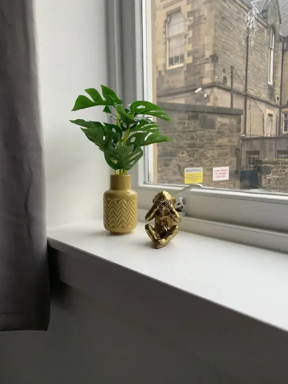 Smart 2 Bed Apartment Edinburgh City Centre Old To