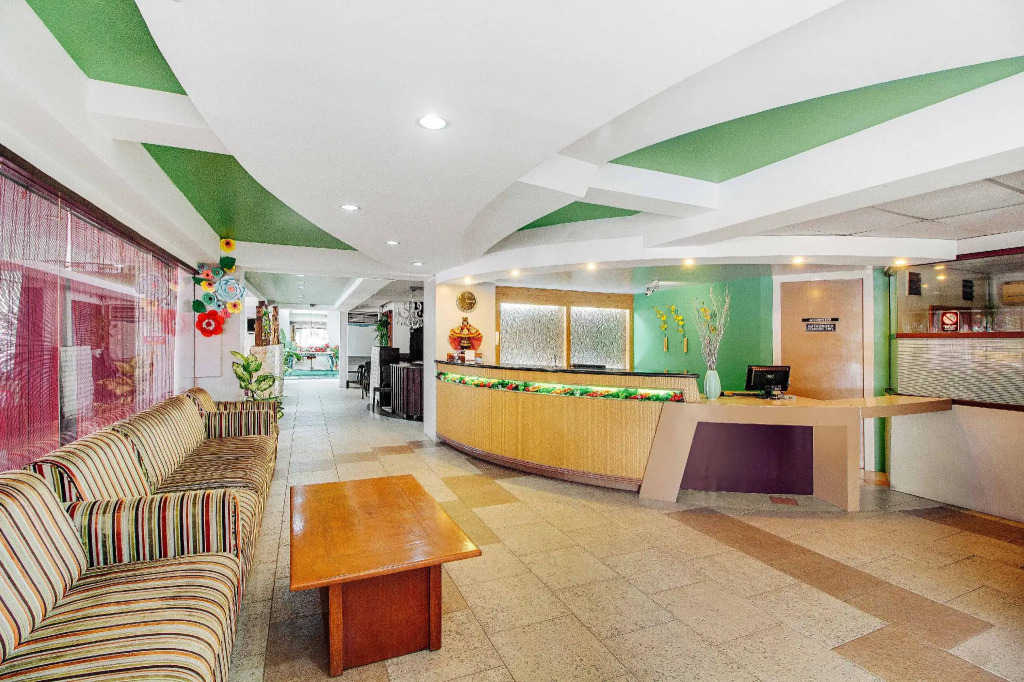 RedDoorz Plus near Mango Avenue Cebu