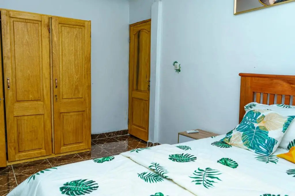 NAIVELI-PALM Appartement meublé sobre et chic