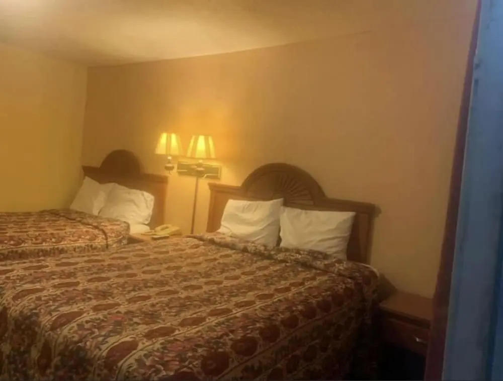 Economy Inn