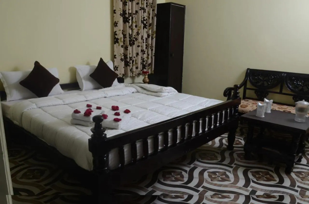 Hotel Grande Residency
