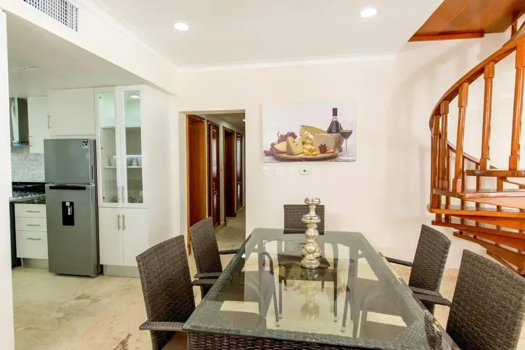 Bavaro Beachfront Penthouse 4 bdr/5 Bth 10+ Guests