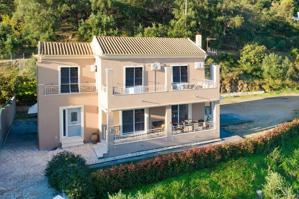 Villa Tzintzola