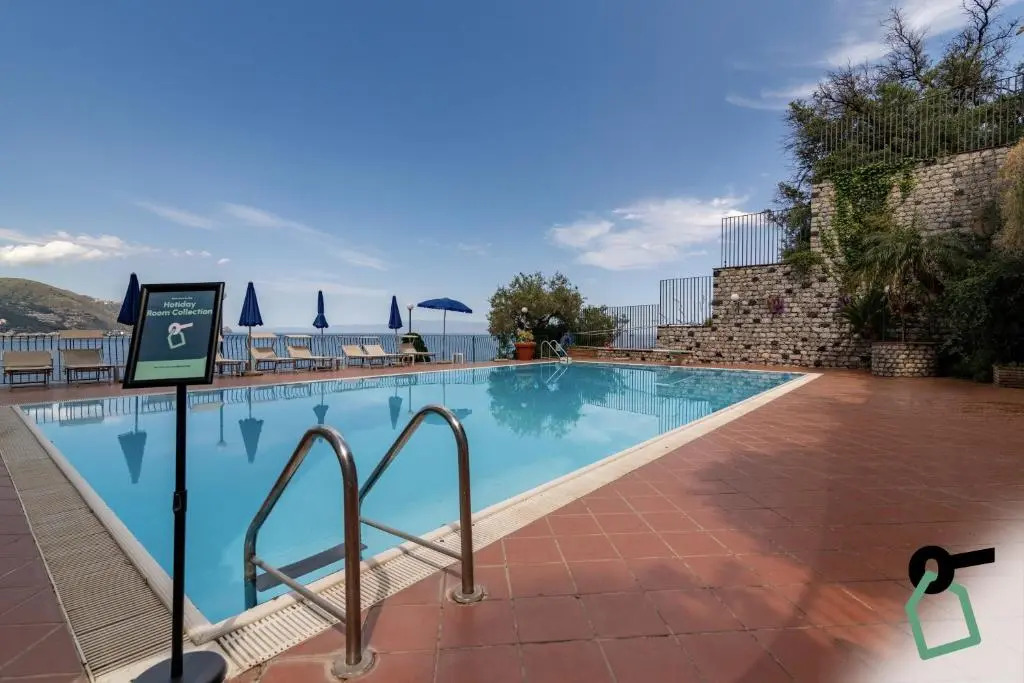 HOTIDAY Taormina Mare