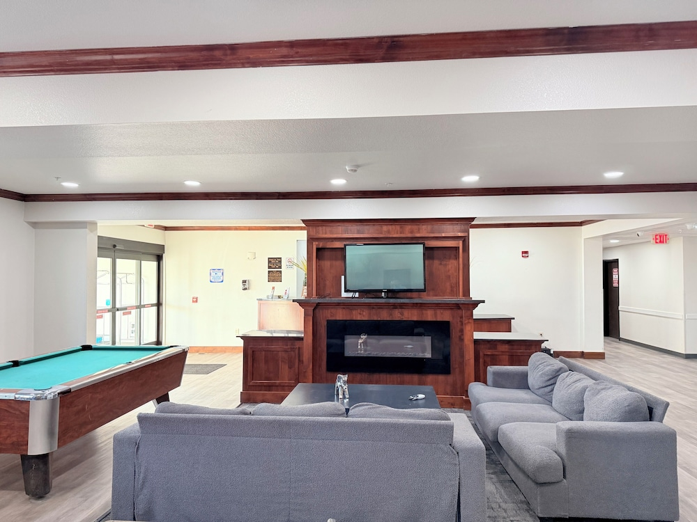 Black Gold Suites Stanley