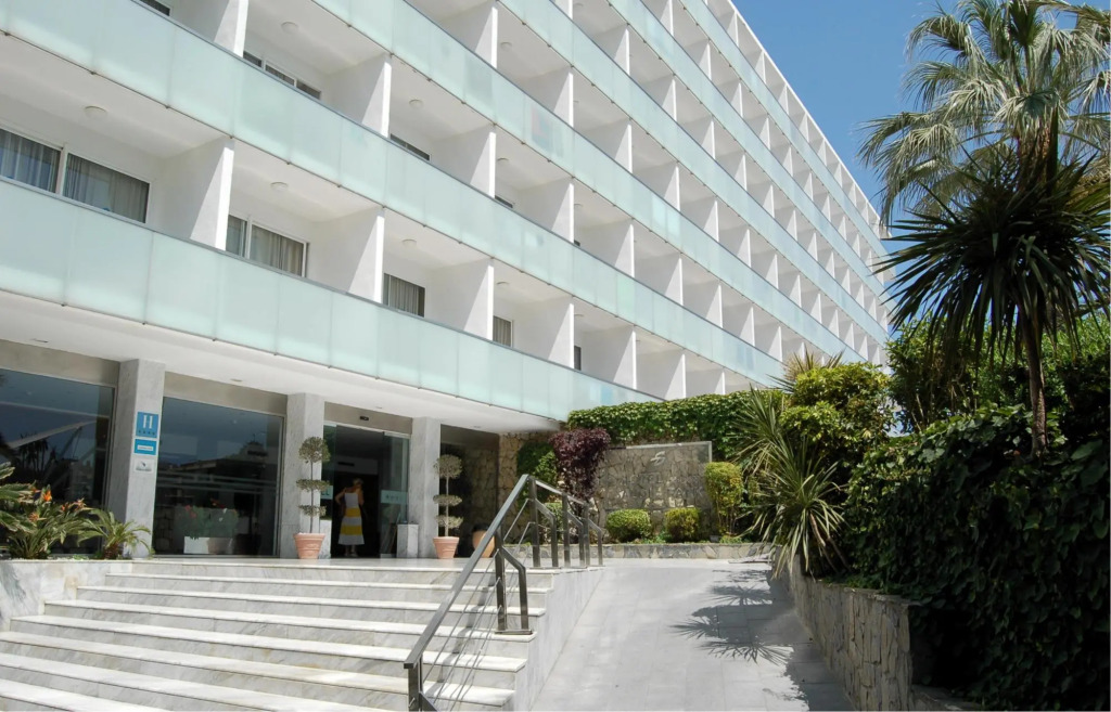 Курортный отель 4R Salou Park Resort I