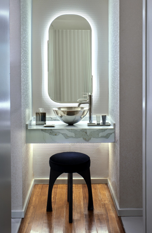 The Valorian West Hollywood, Curio Collection by Hilton