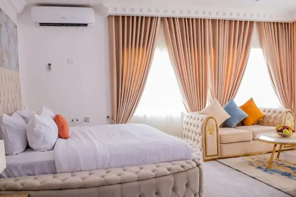 Mondeestars Luxury Home