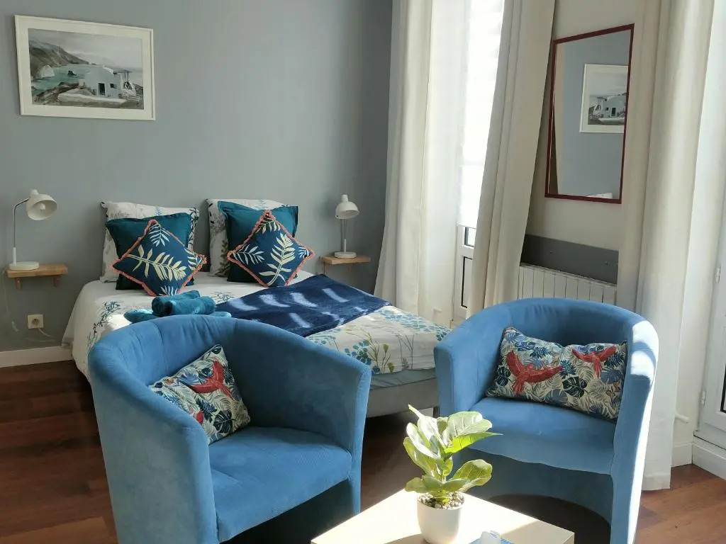 Studio Balcon De La Place