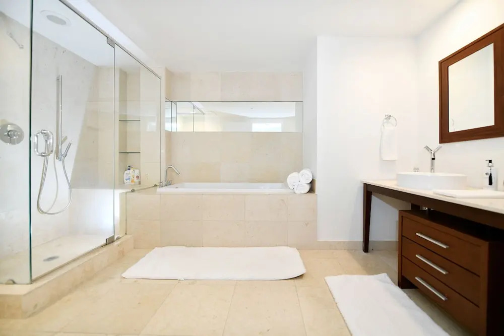 Miami World Rental - Iconbrickell 4810