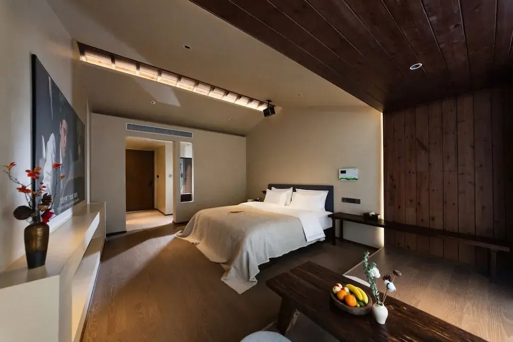 Shangri-la Designer Homestay without Summer(By the Cosmic Wheel of Dukezong)