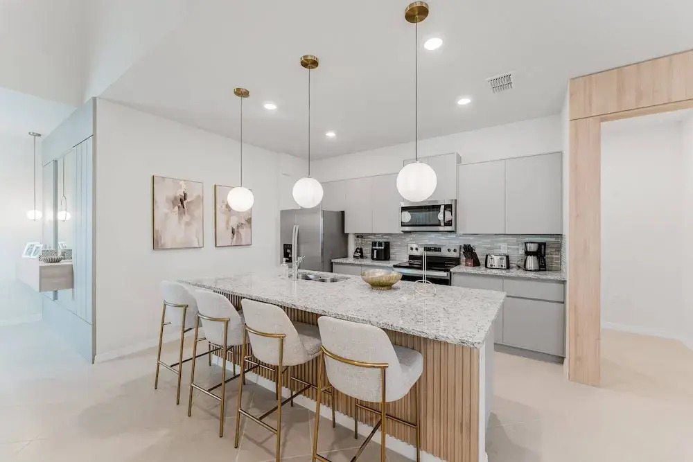 Amazing 7 bd Summerkitchen Gameroom