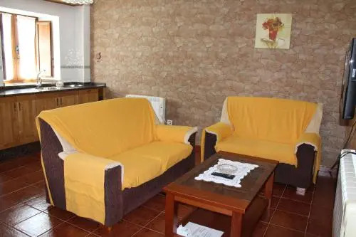 Apartamentos Casa Cerolleiro