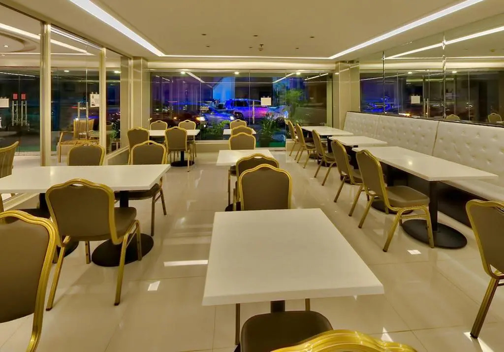 D Circle Hotel