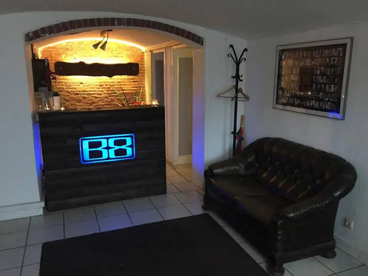 Night Lodge