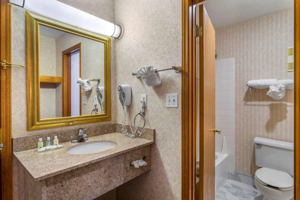 Quality Inn Marietta near Dobbins ARB