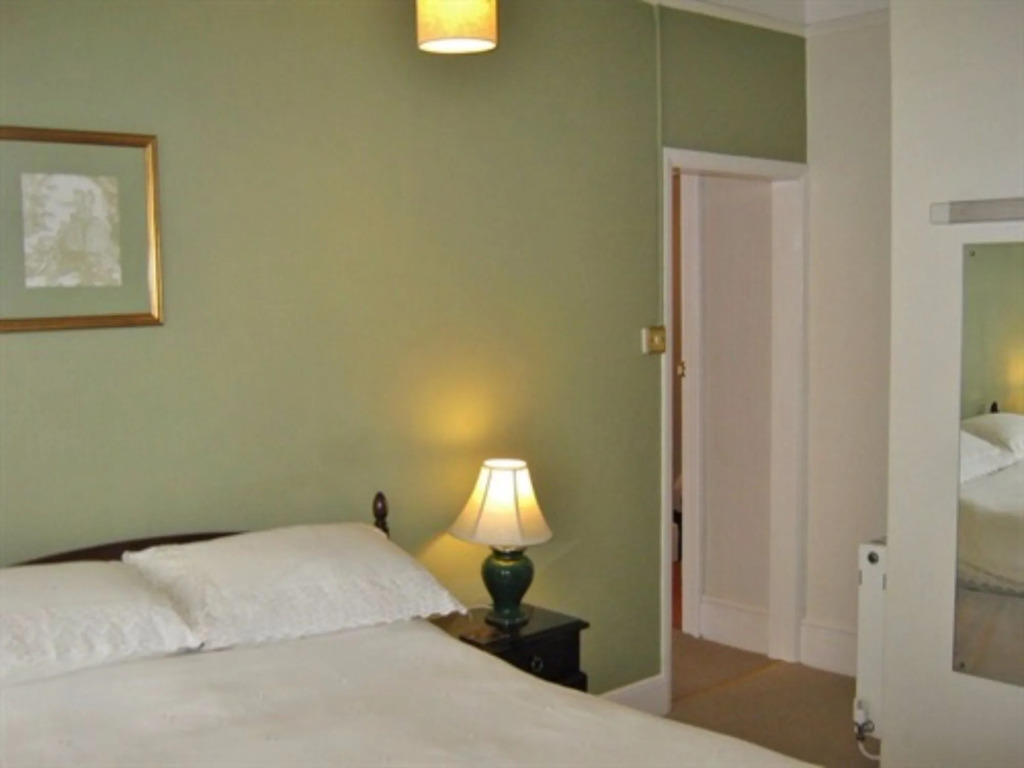 Dunedin Guest House