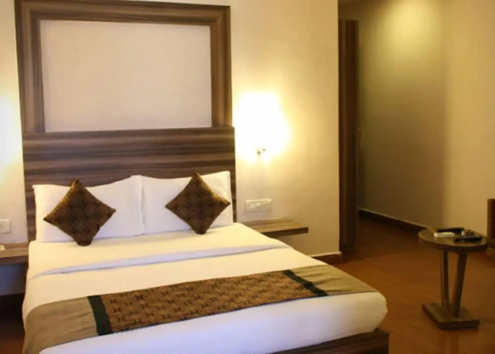 FabHotel Astra Berry's