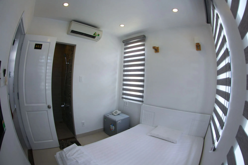 Full House Hostel