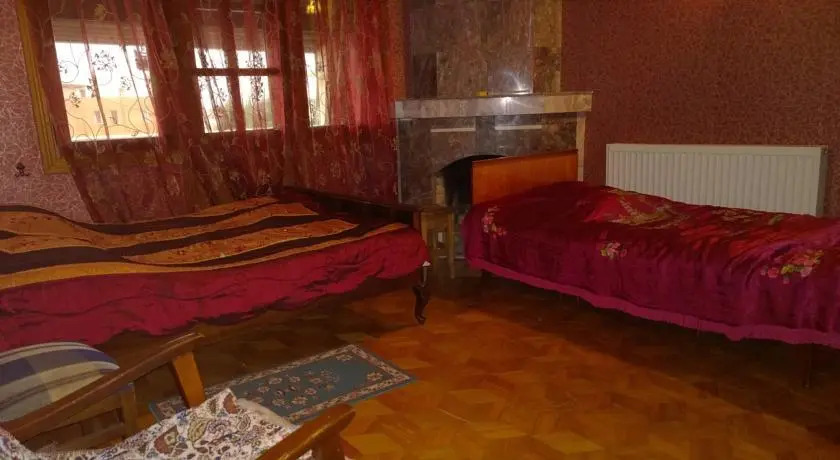 Guest House on Chavchavadze 8