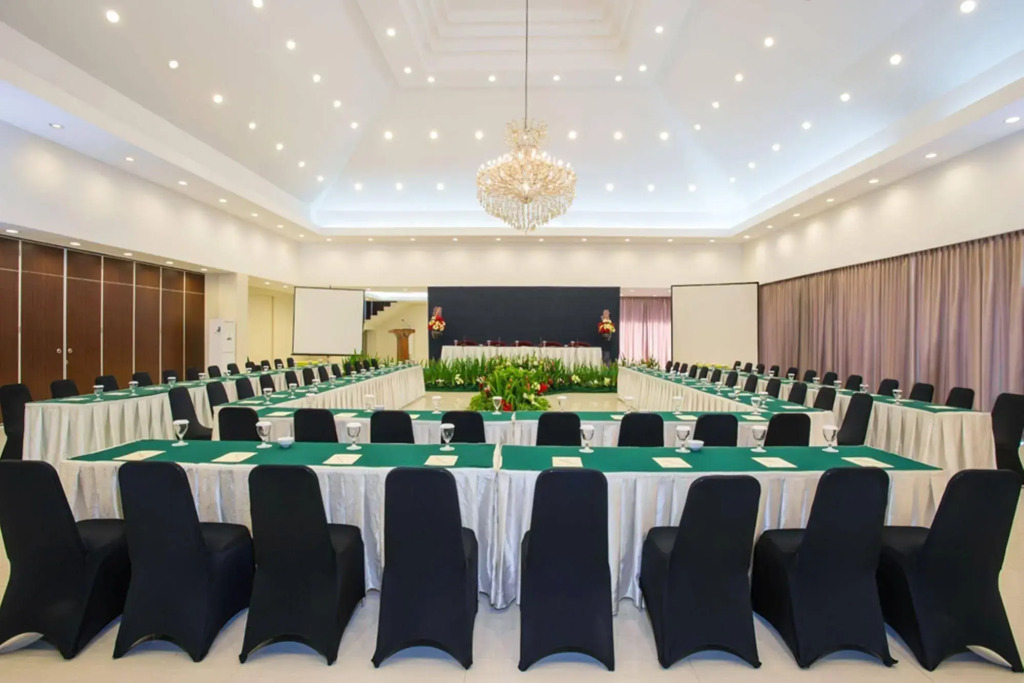 Grand Legi Hotel Mataram