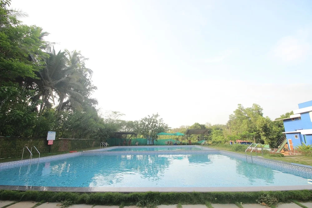 Chrisander's Resort by OYO Rooms