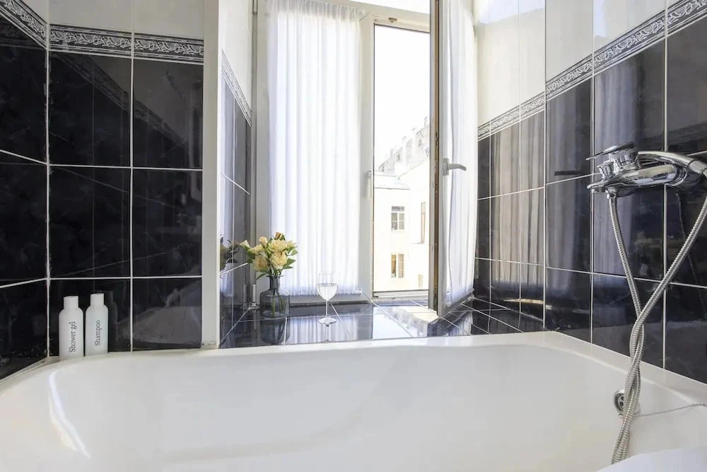 City Of Rivers Kutuzova 2 rooms