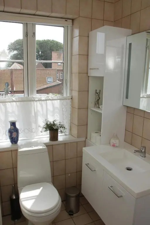 Apartment 4