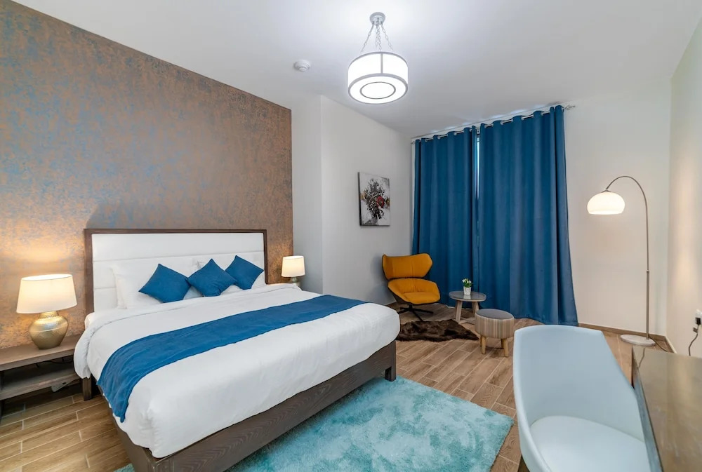 Vacation bay Noura Tower