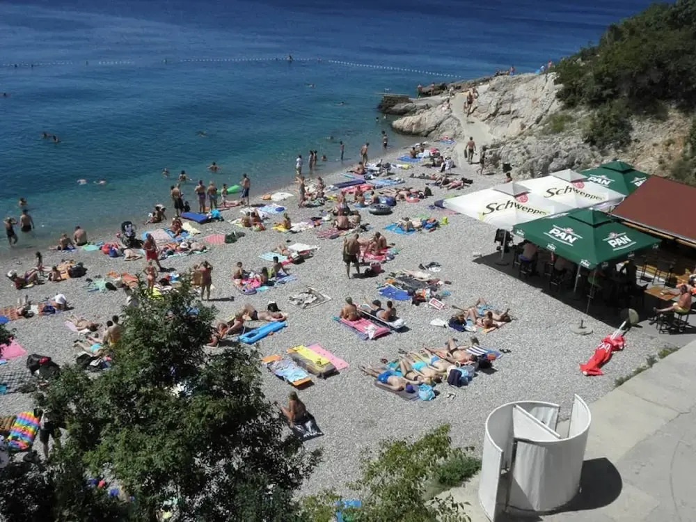 Apartment in Senj Near the Sea & Pool
