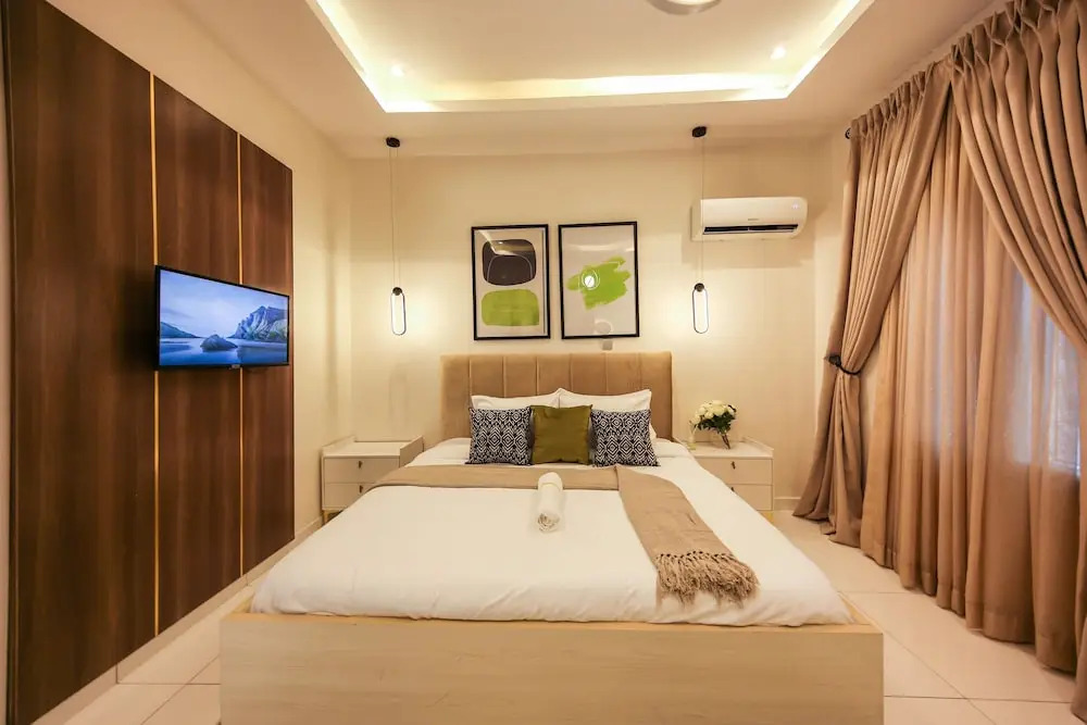 George Residence Osapa
