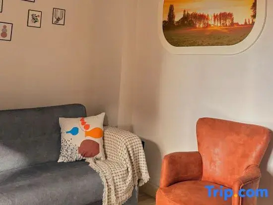 Taksim Square—1BR Deluxe Suite 05