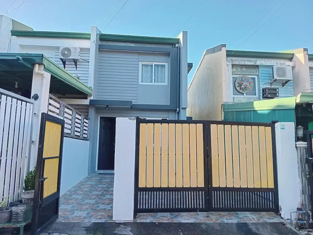 3g's & C Calapan Transient House