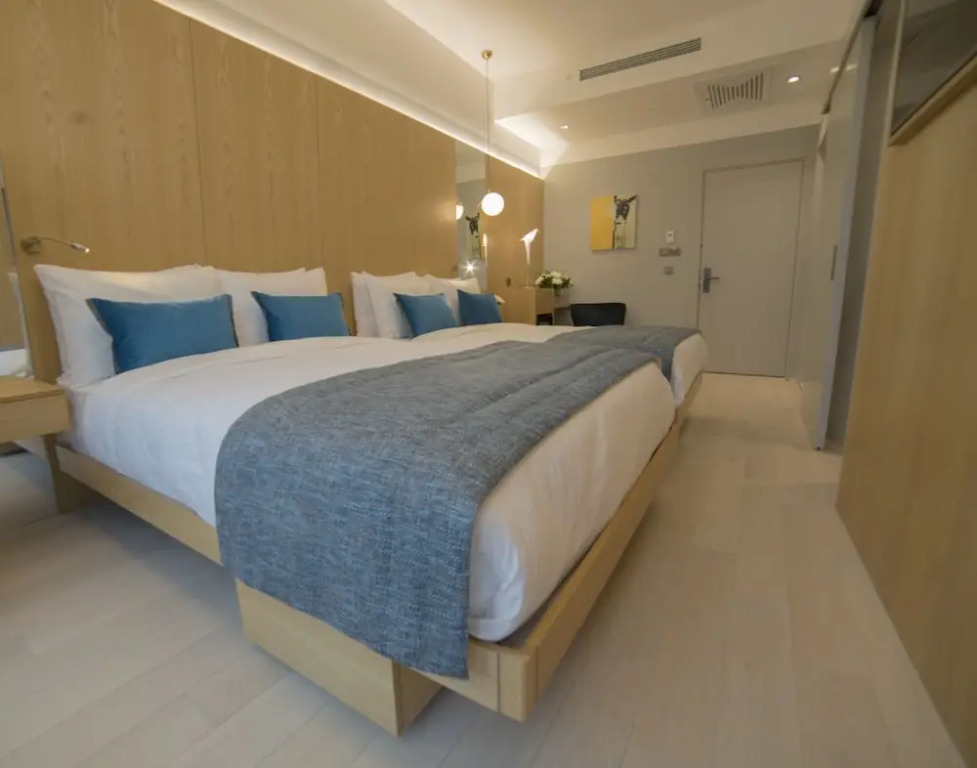 Galatas Hotel