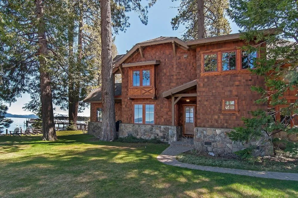 West Lake Serenity 180 Degree Lake Views