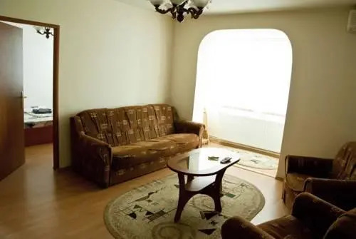 Balcescu Apartment 33