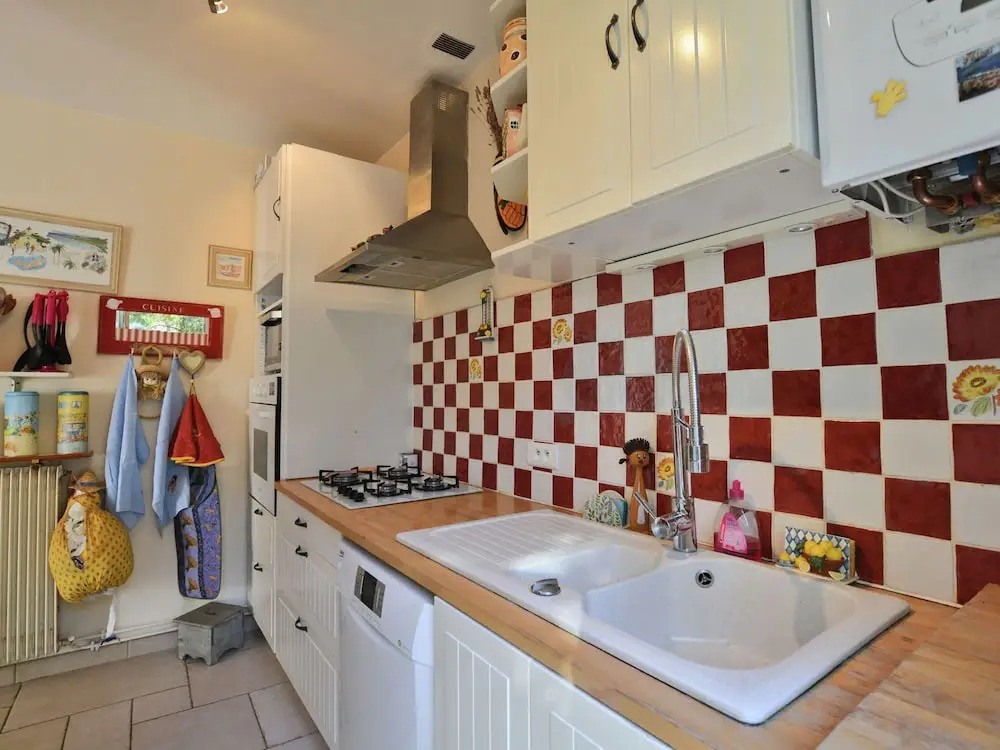 Villa in Garéoult with Private Pool
