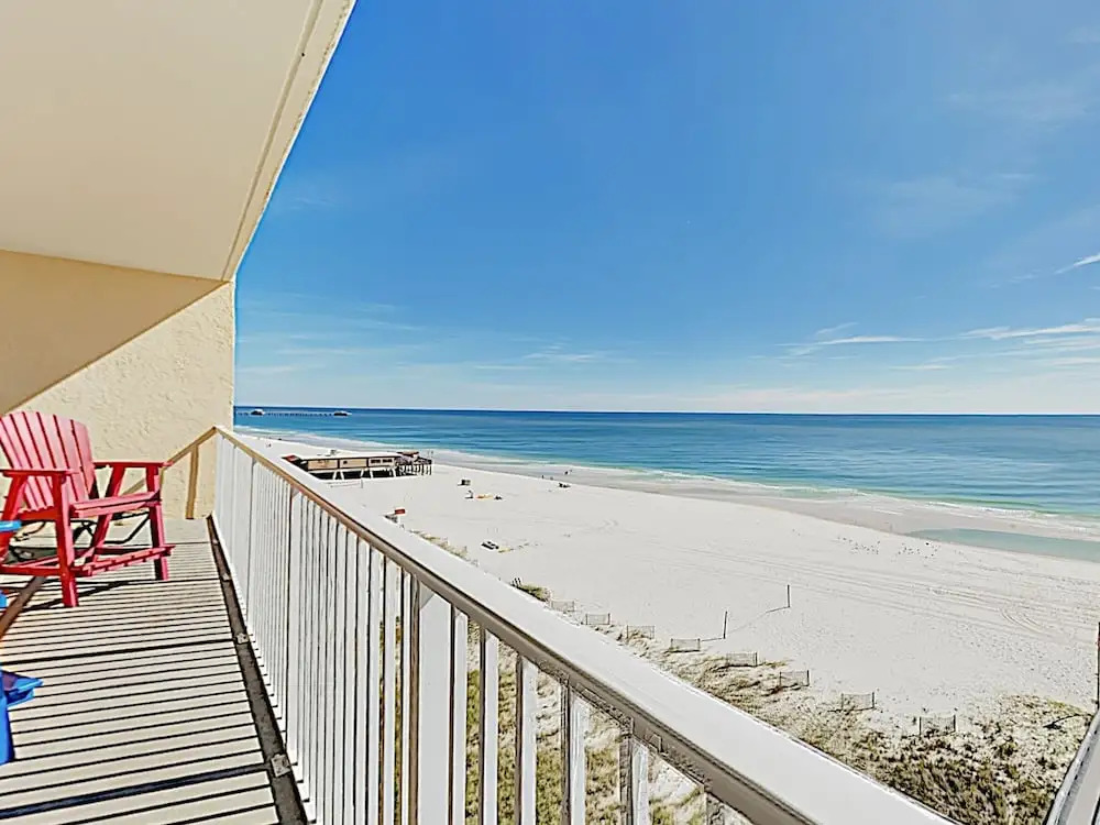 Gulf-view Coastal Elegance W/ Pool & Hot Tub 3 Bedroom Condo
