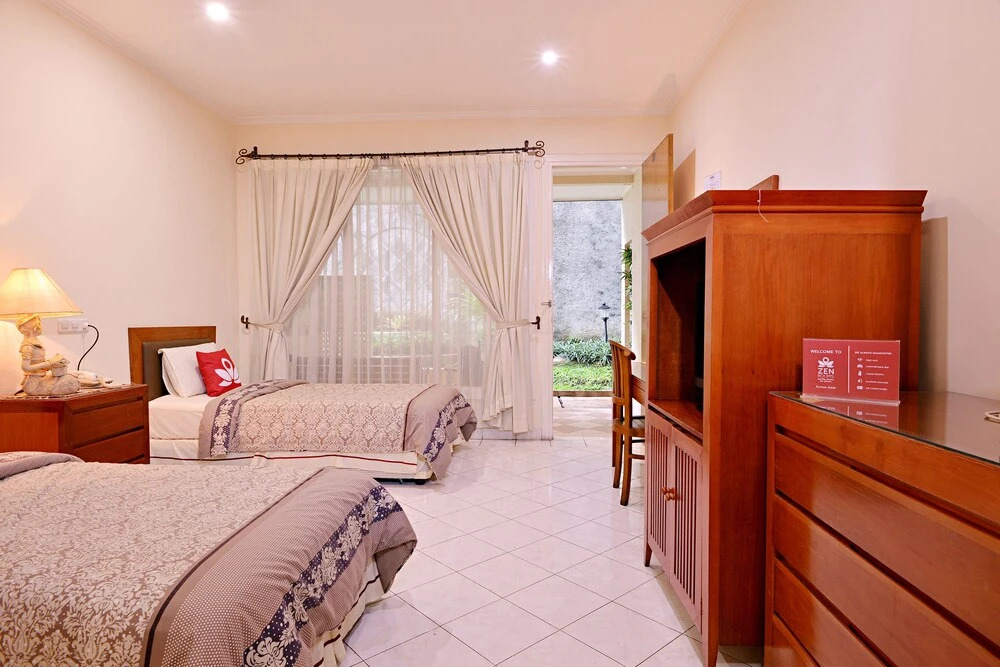 ZEN Rooms Pejaten Raya
