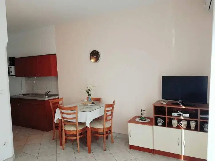 Apartments Oceania