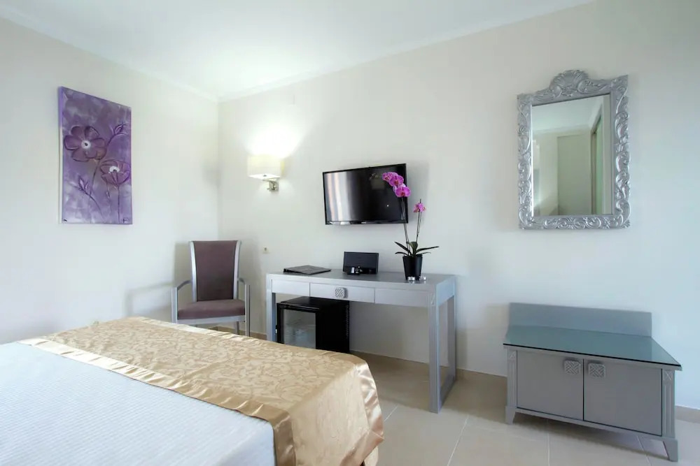 Отель BlueSea Alborán Adults Only