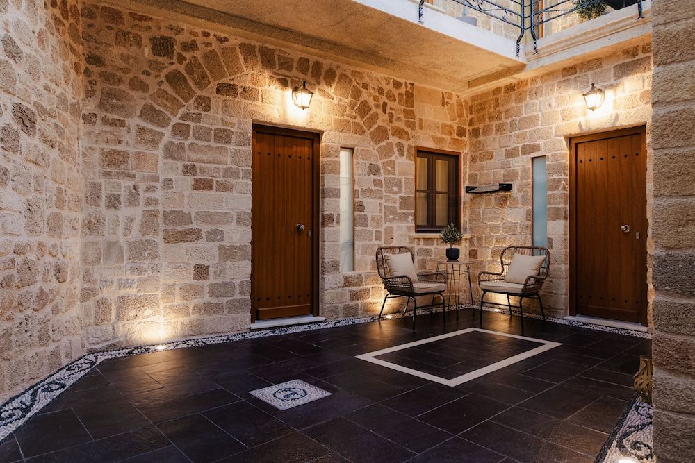 Chateau Anax Luxury suites
